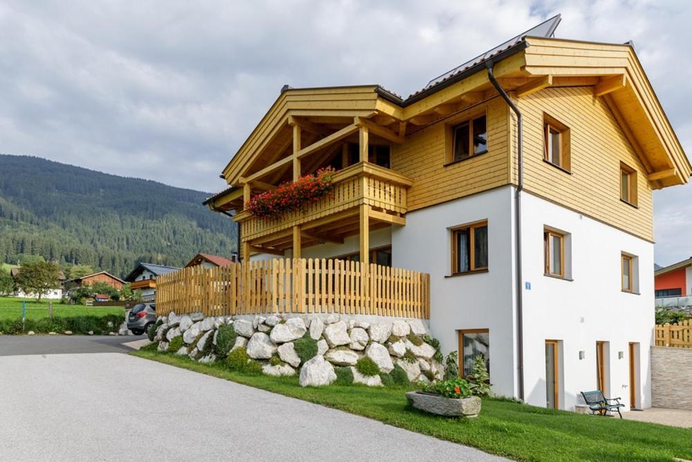 Penthousewohnung Mit Garten Sauna Pool Maishofen Kültér fotó